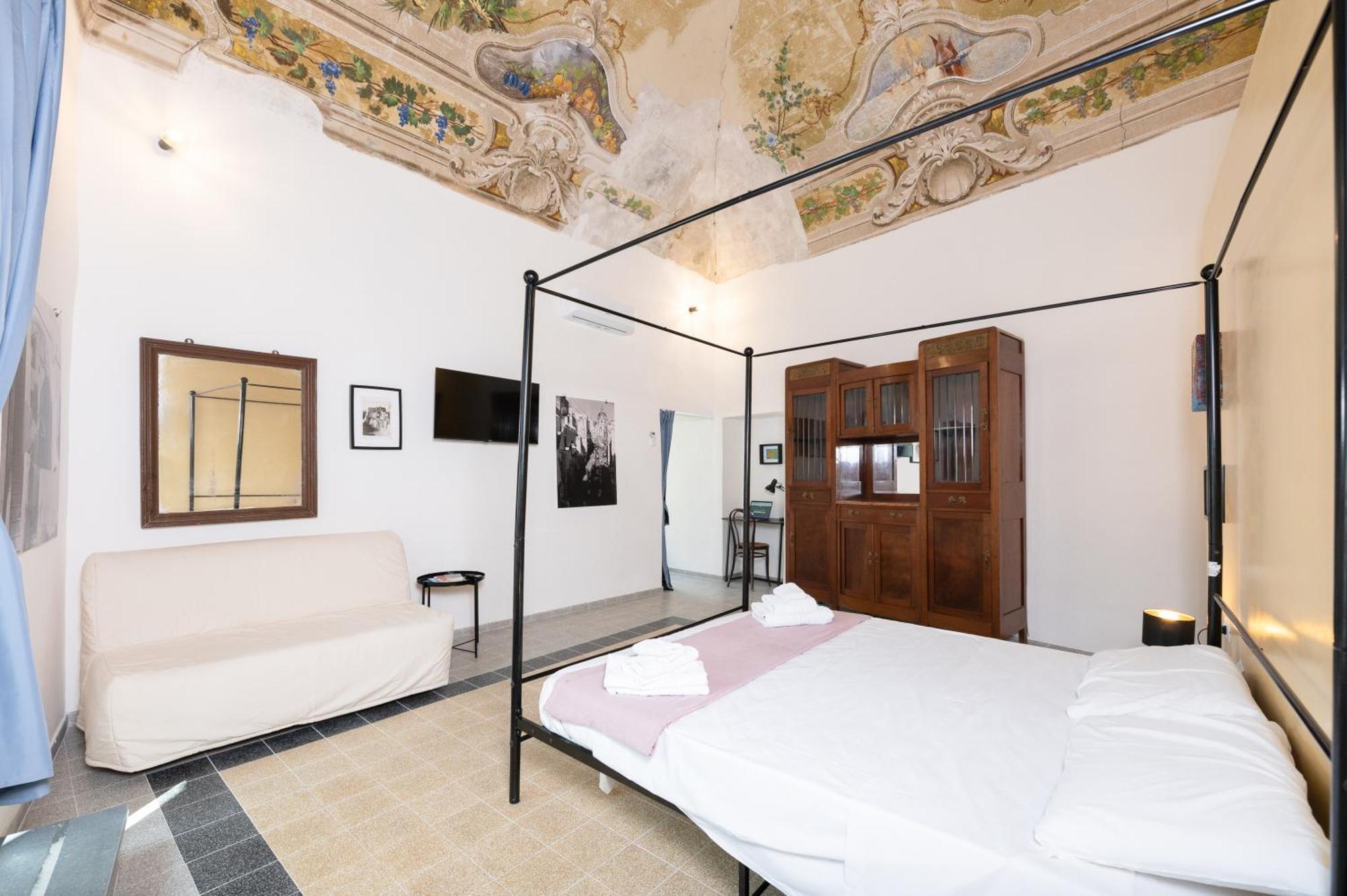 Palazzo Attila - Gioia Apartments Прочида Экстерьер фото